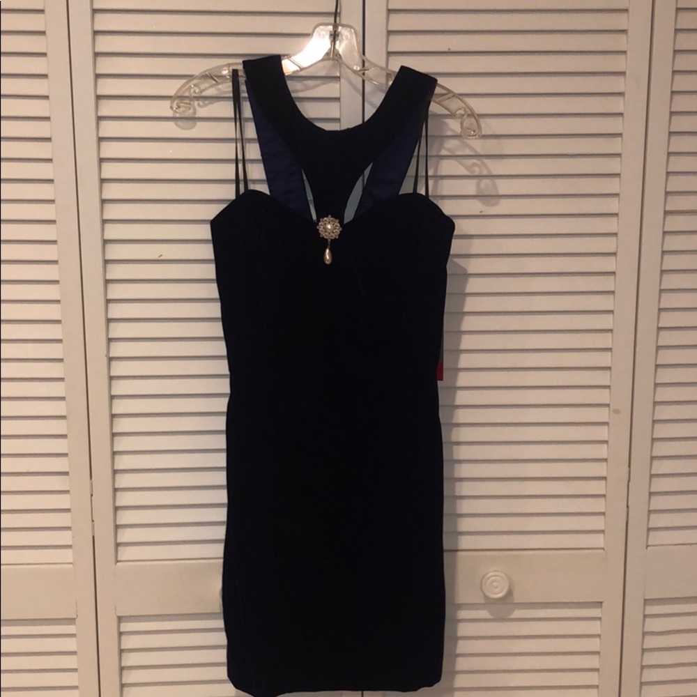 Royal blue velvet short party dress